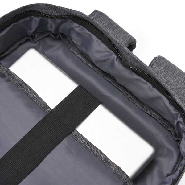 Mochila Poliéster com Bloqueador RFID - Image 4